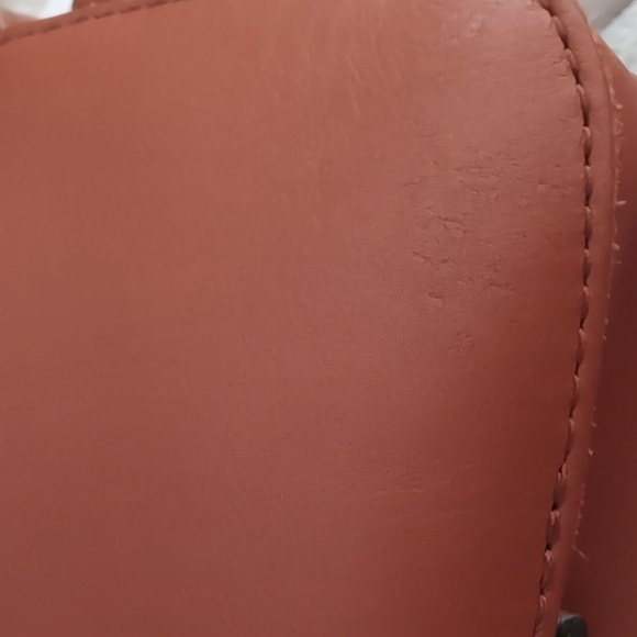 EUC Portland Leather 'Almost Perfect' Sydney Sling Bag Persimmon - Picture 13 of 17